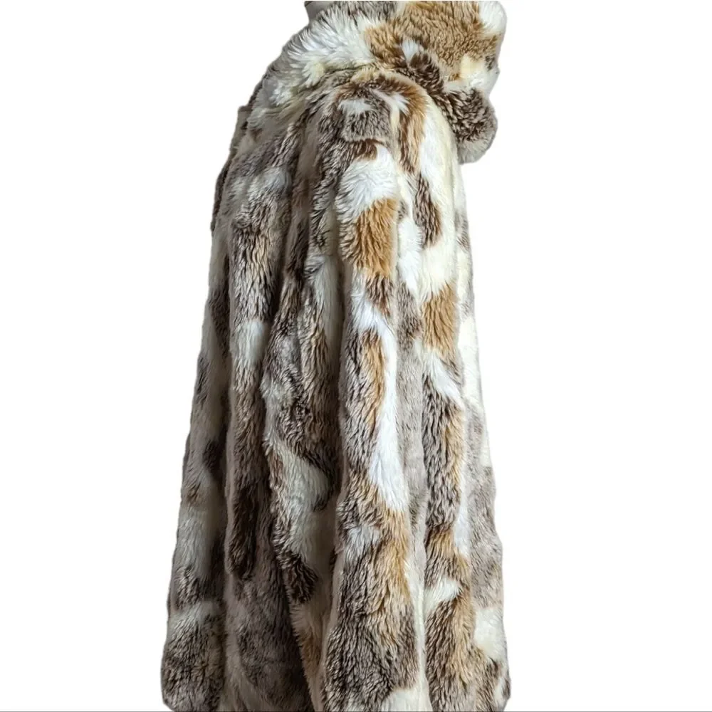 East 5th Hooded White Faux Fur Coat - Picture 6 of 9